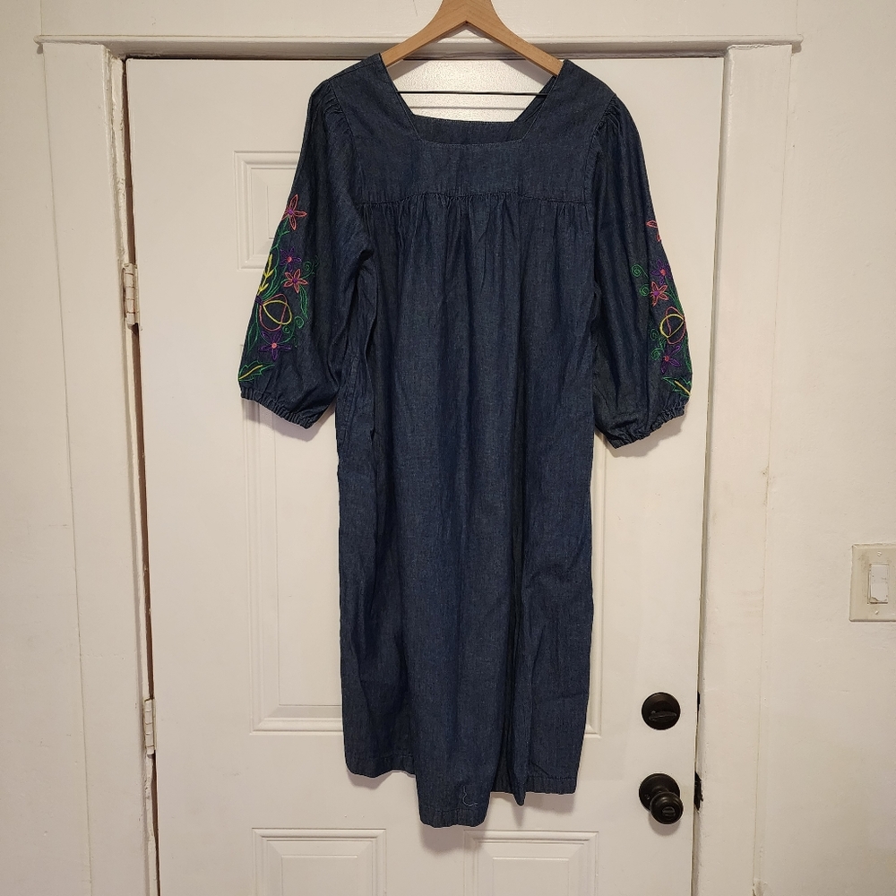 NAQUI New York A4 dress floral embroidery